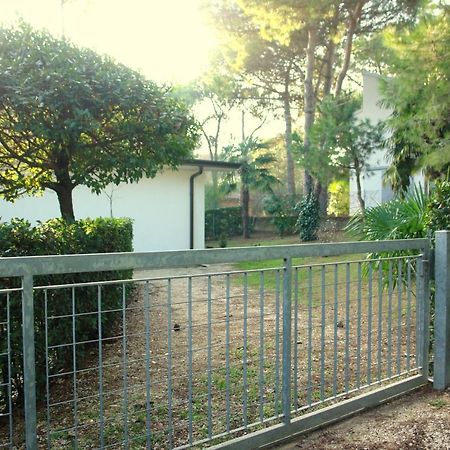 Villa A Lignano Con 2 Camere E Giardino Lignano Sabbiadoro Eksteriør bilde